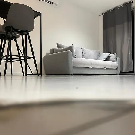 Armani Crikvenica